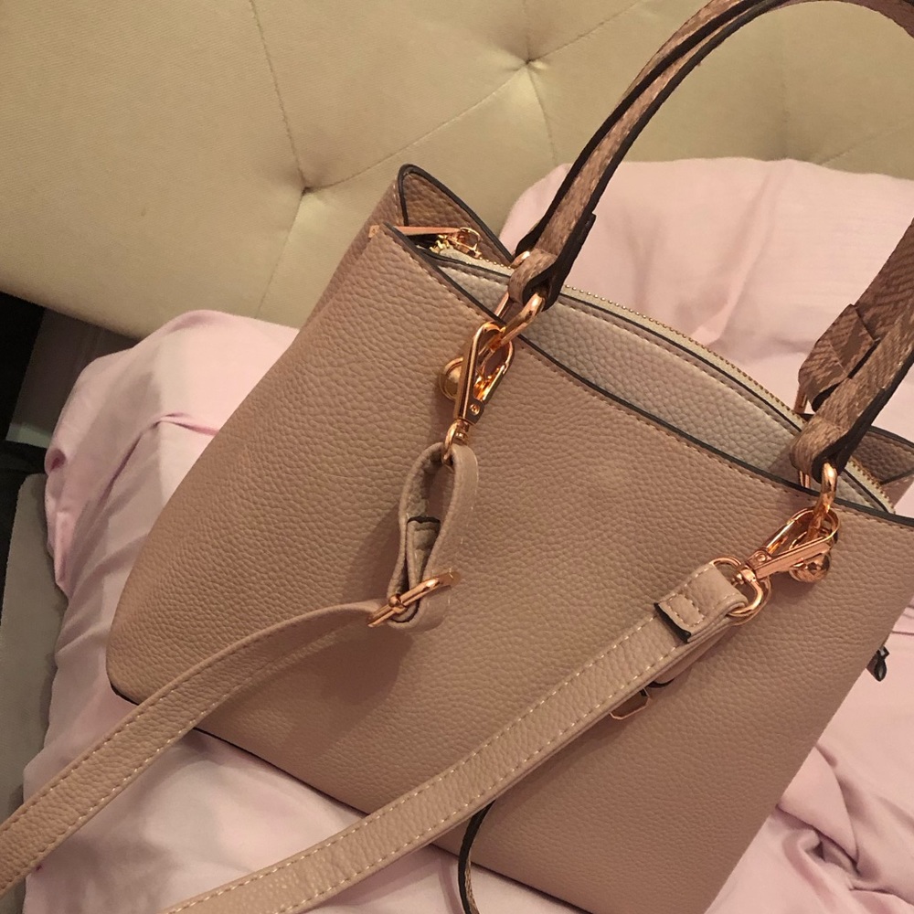 Bag - Picture 2 of 15